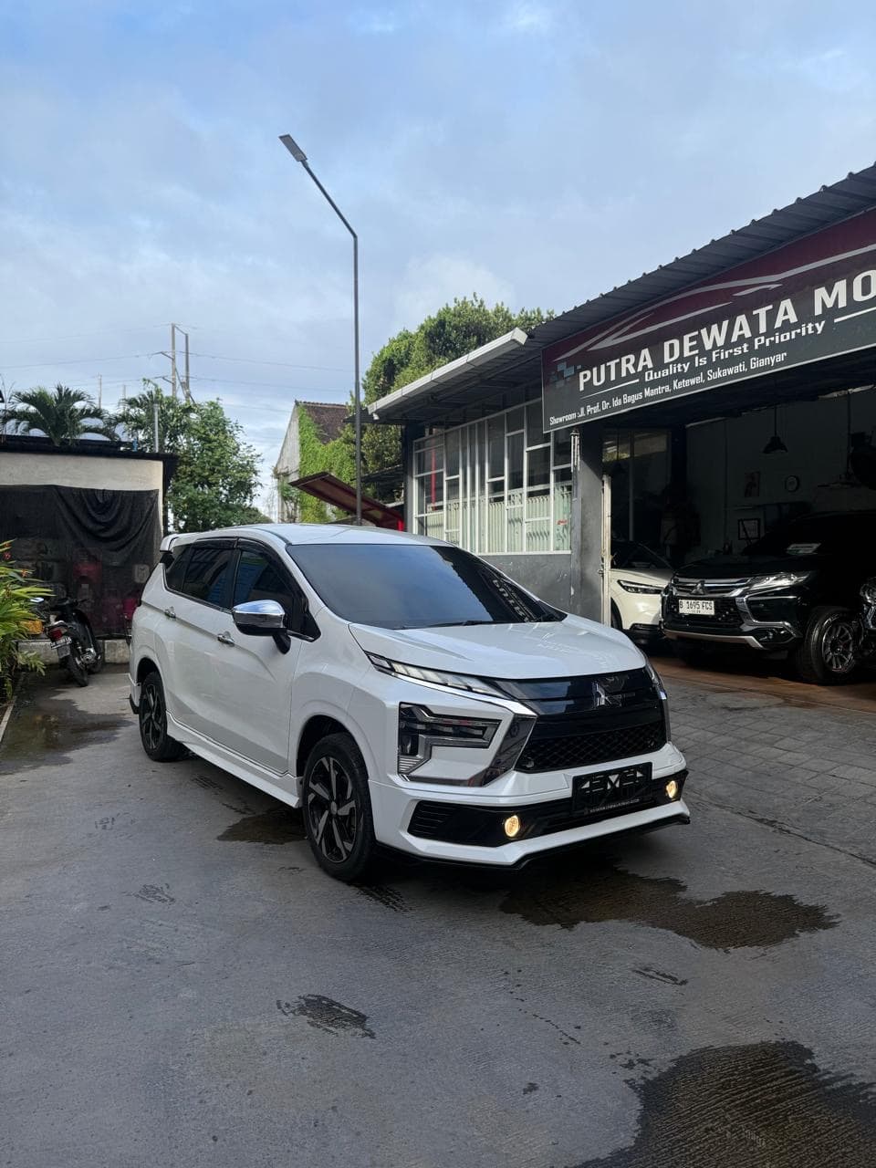 Xpander ultimate 2022 CVT (1/3)