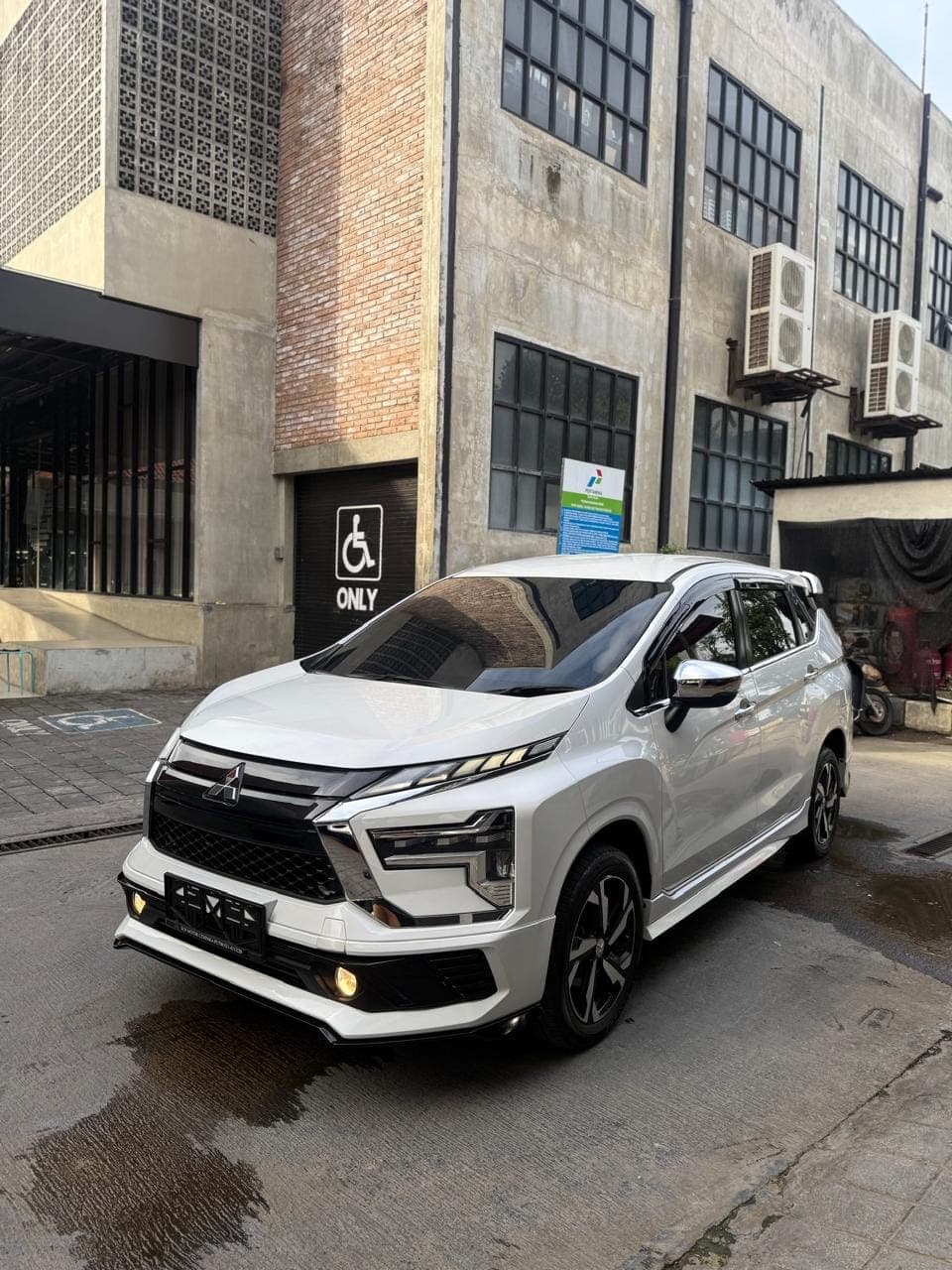 Xpander ultimate 2022 CVT (1/3)