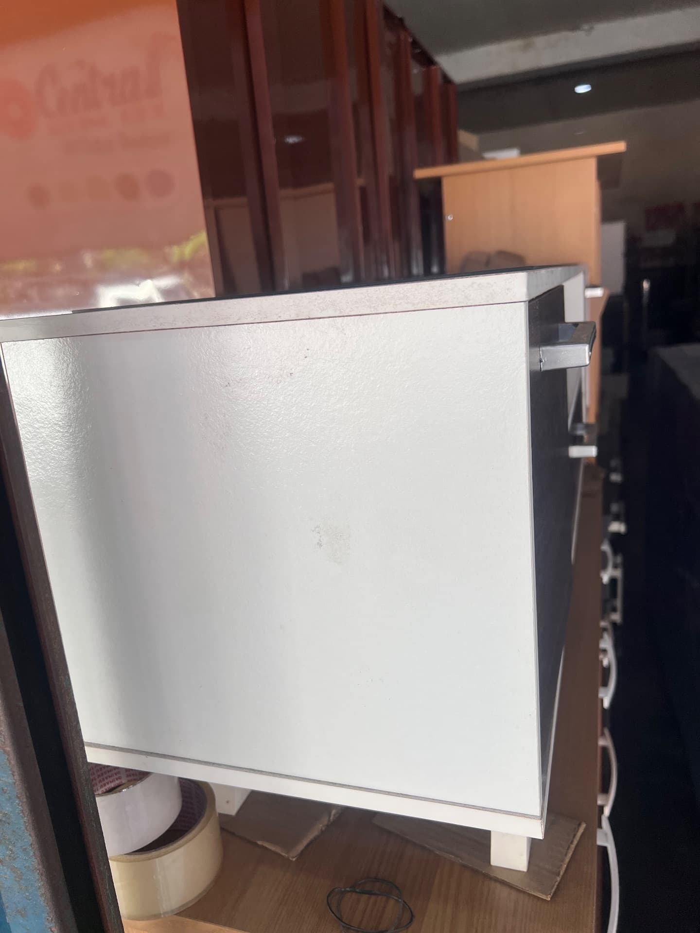 Meuble TV minimaliste moderne 3 portes + tiroir (1/2)
