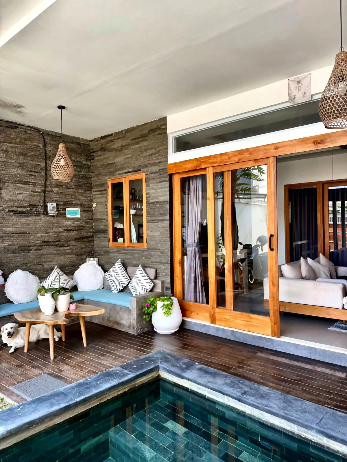 3BR enclosed Villa Kerobokan/Umalas (1/5)