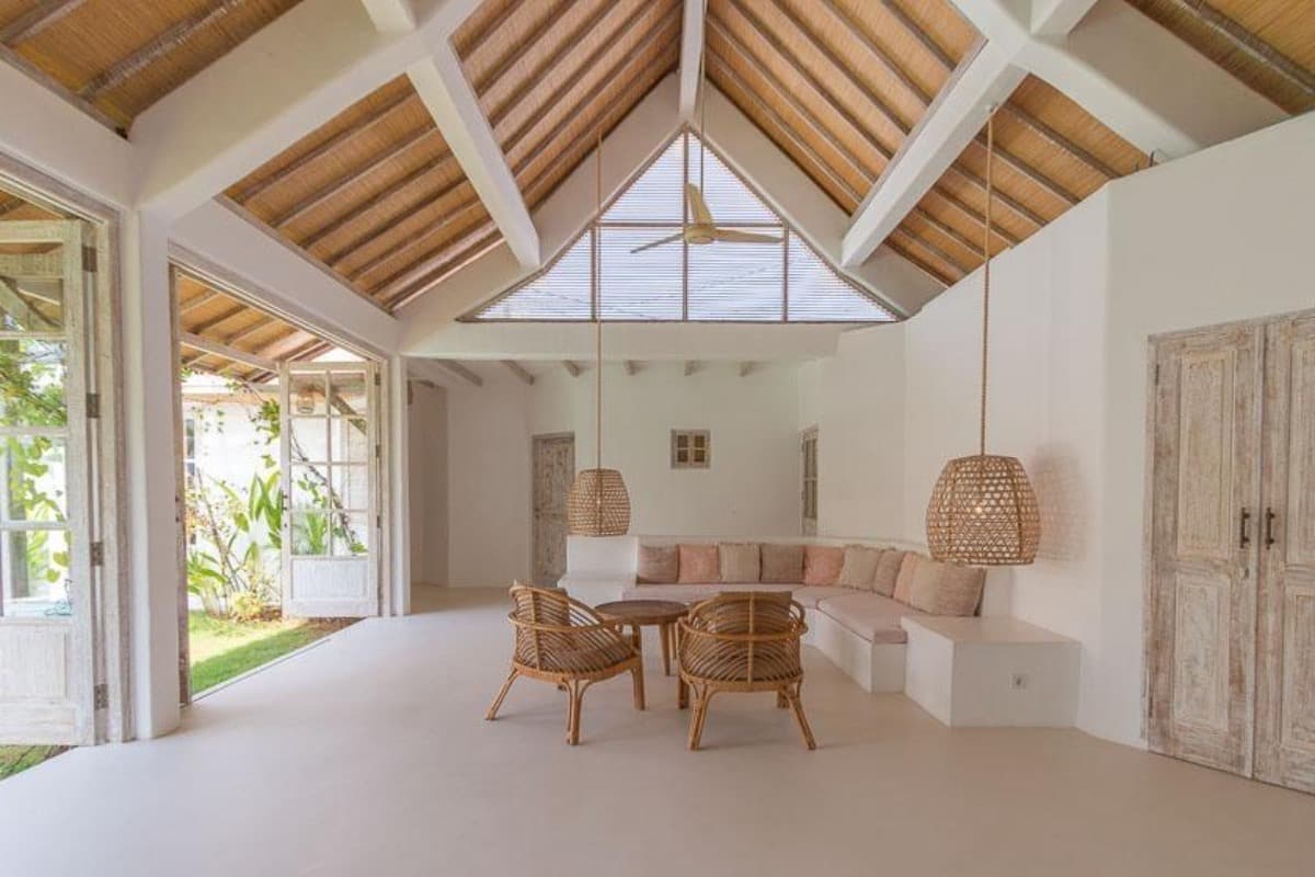 4BR Family villa UMALAS (1/5)