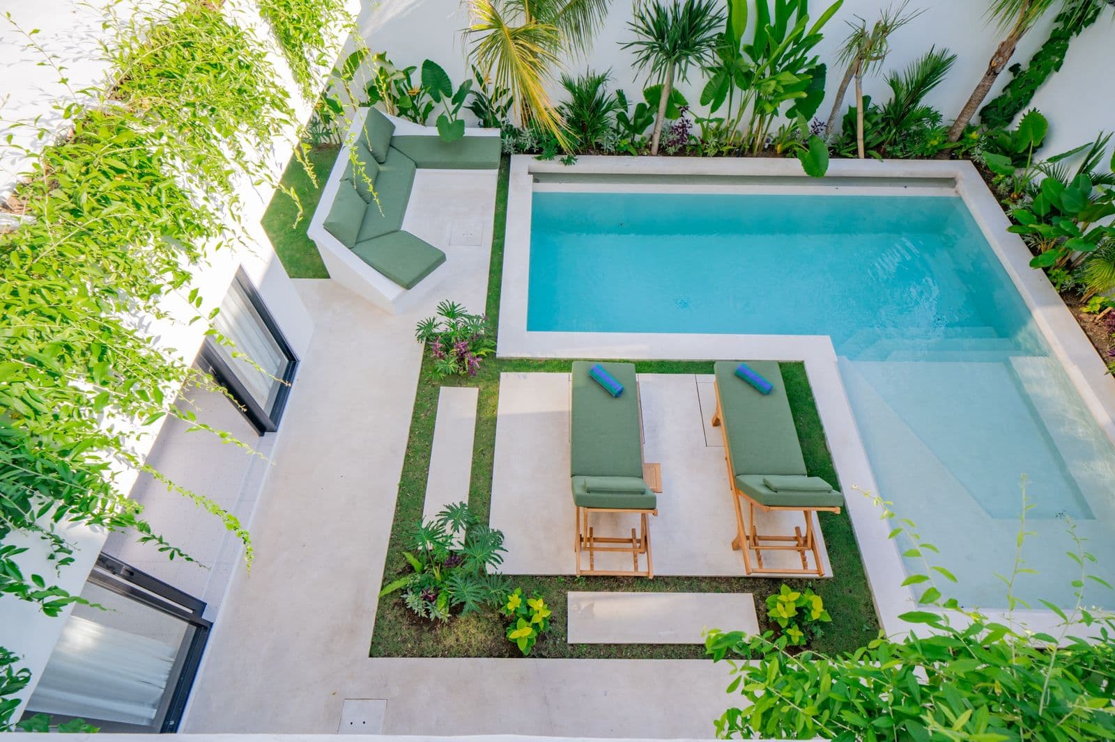 4BR Modern Villa UMALAS (1/4)