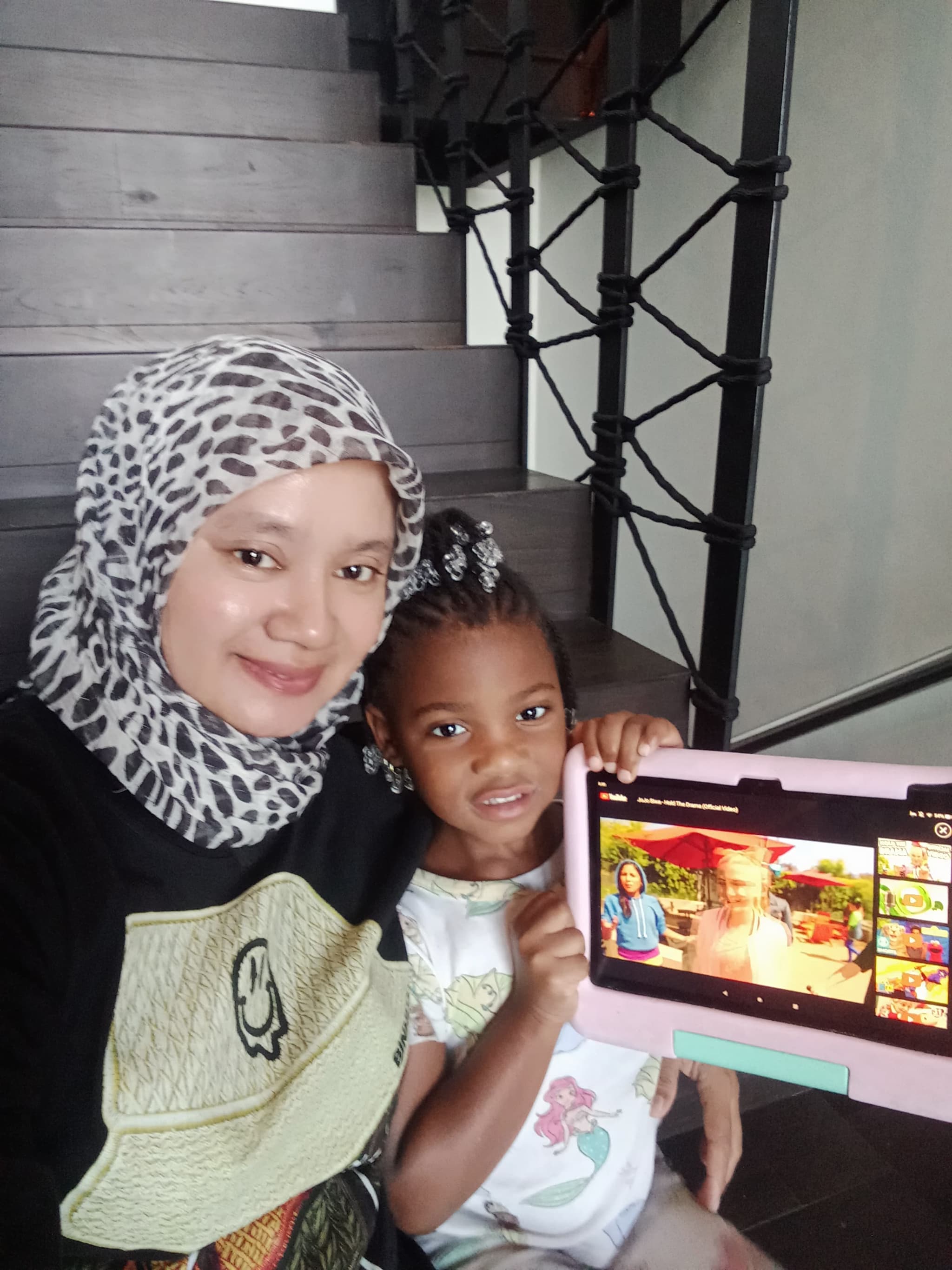 Nanny Emy Parttime (1/2)