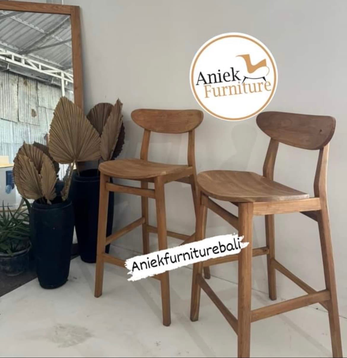 Kursi Bar Stool (1/2)