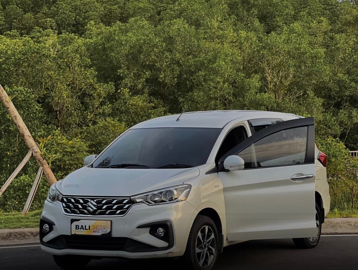 Toyota Raize — photo 1