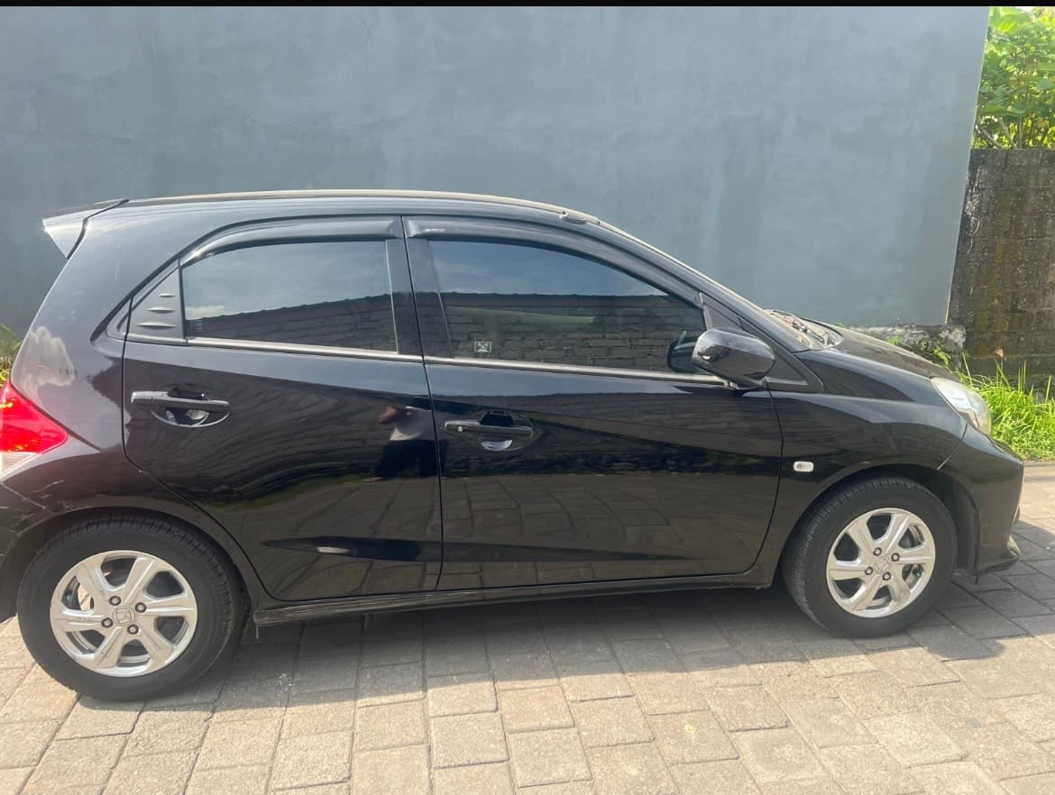 Honda Brio (1/2)