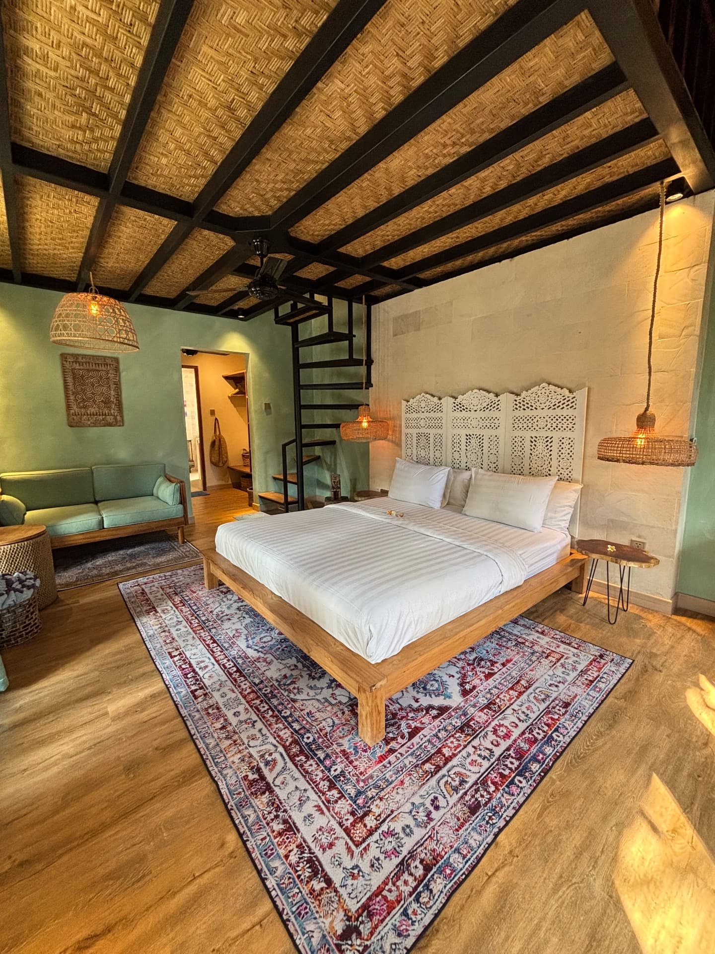 Jolie maison 2 chambres cosy avec piscine, bureau et terrasse - Home away from Home - Location au mois (1/3)