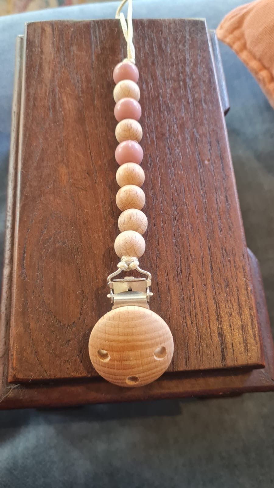 Pacifier clip - new — photo 1