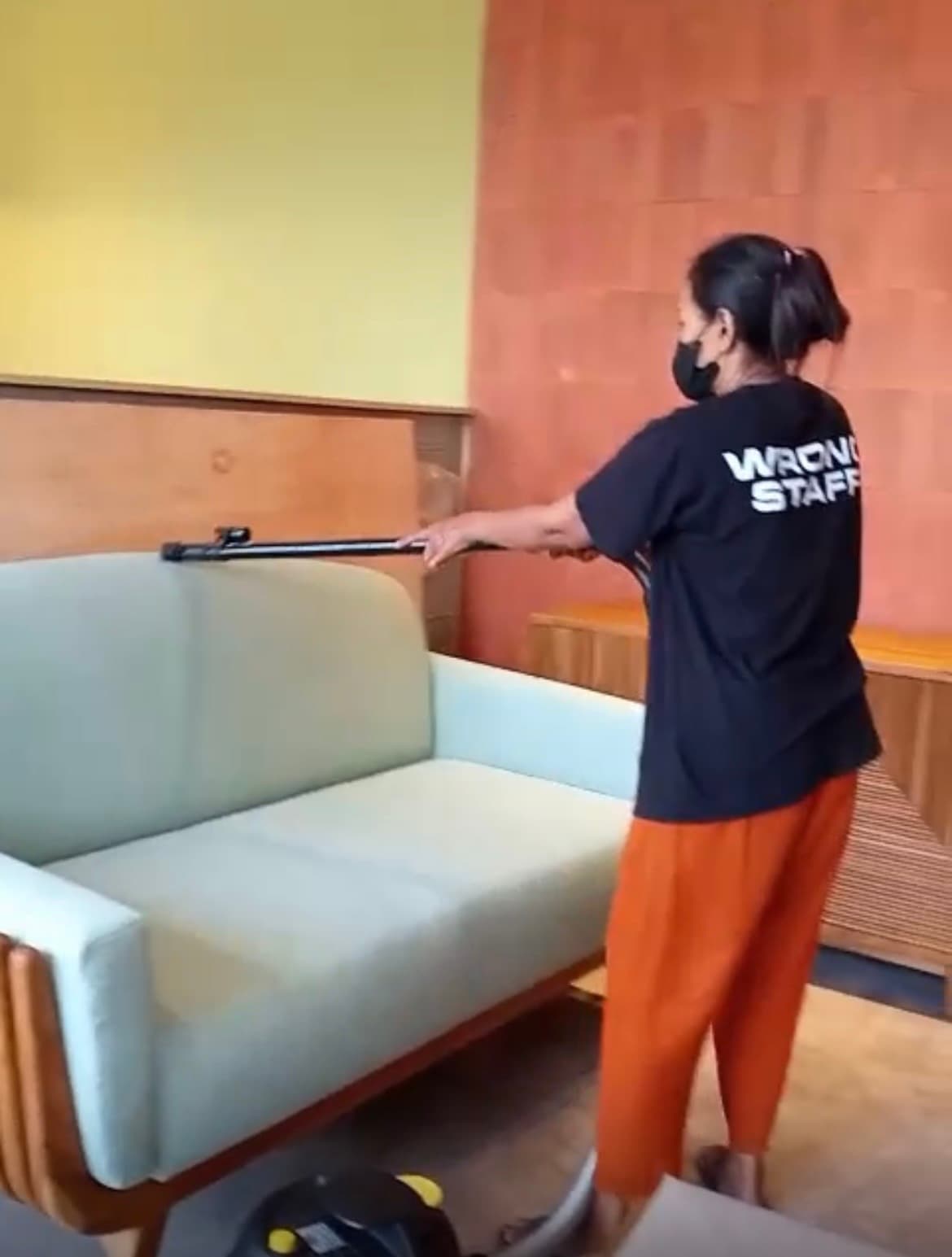 Sugeng Rahayu – Jasa Cleaning Service (1/2)