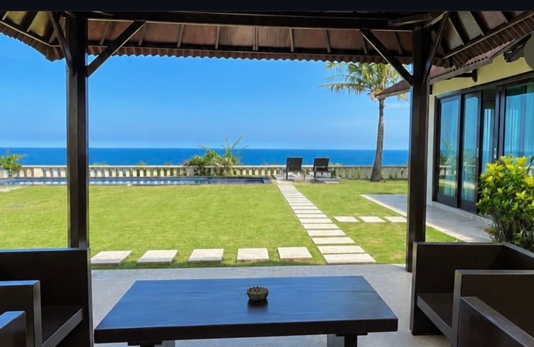 Villa 3 Kamar dengan Pemandangan Laut – Ungasan (1/3)