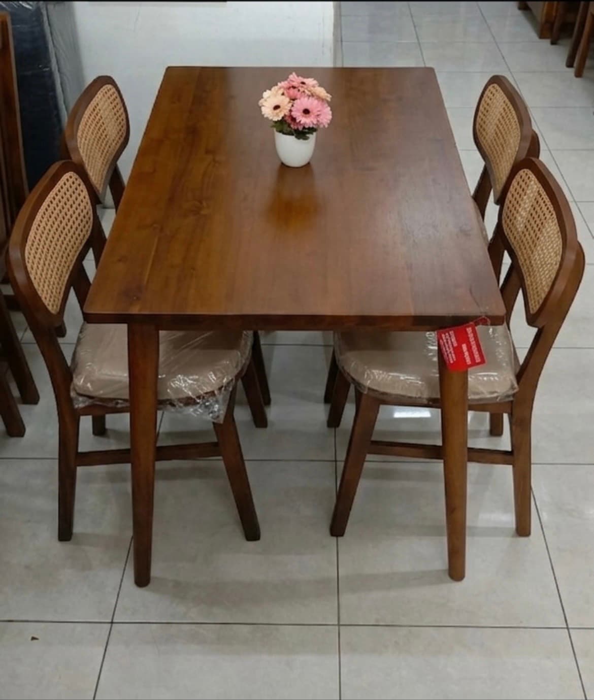 Set table à manger 4 chaises (1/2)
