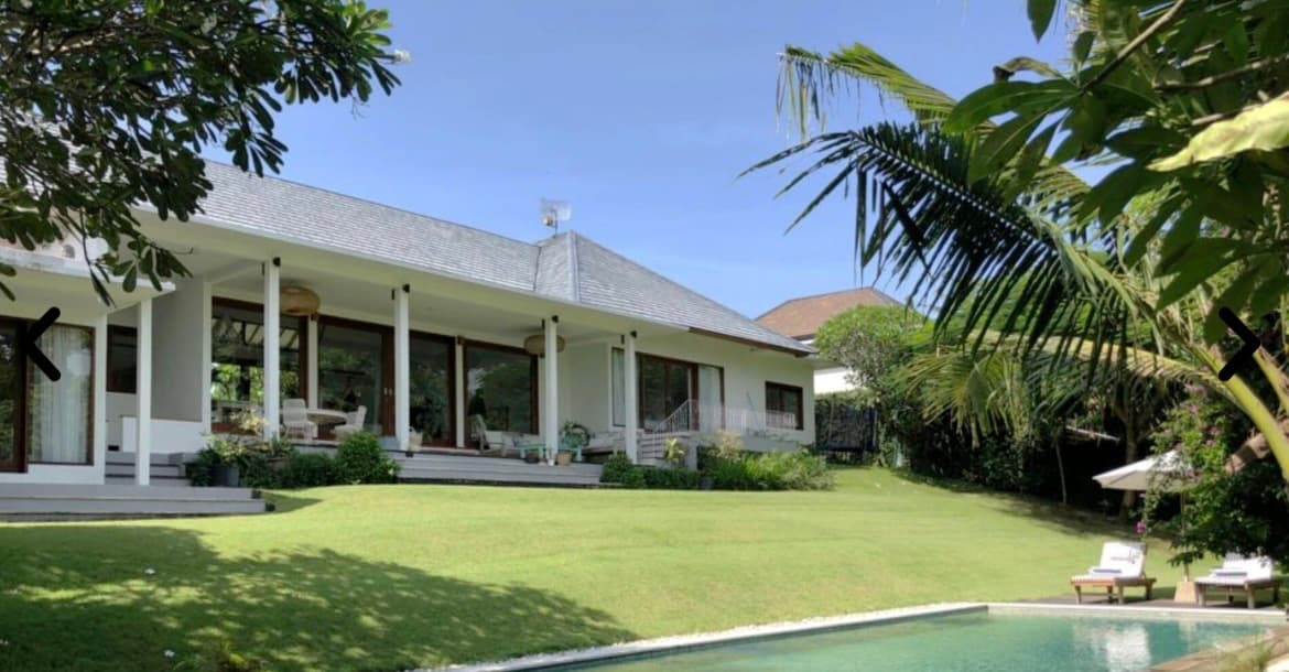 4-bedroom villa, large garden in Berawa — photo 1