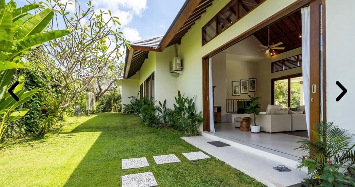 4-bedroom villa, large garden in Berawa (1/3)