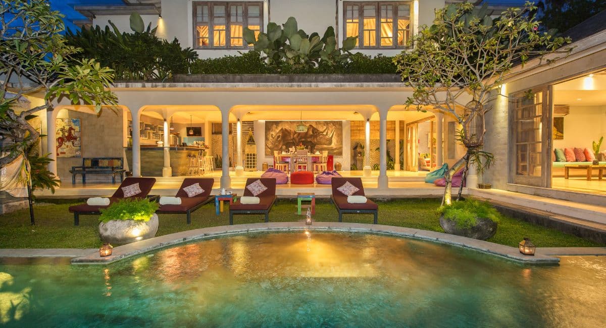 Sky Li Villa 4Bedroom Seminyak (1/3)