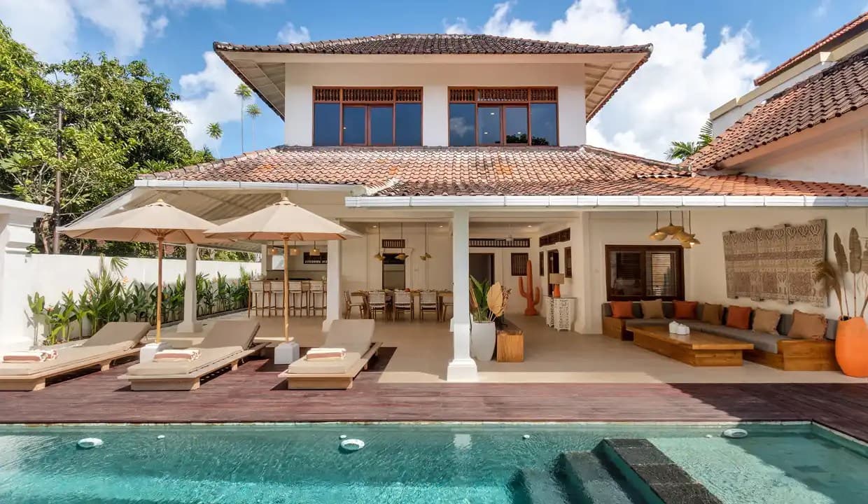 Lisa Bella Villa 4Bedroom Seminyak (1/3)