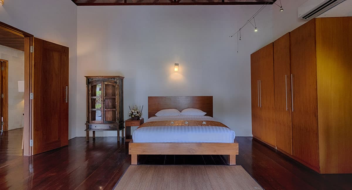 Villa Ketewel 6 BEDROOM – A Serene Beachfront Retreat on Bali's Tranquil East Coast (1/5)