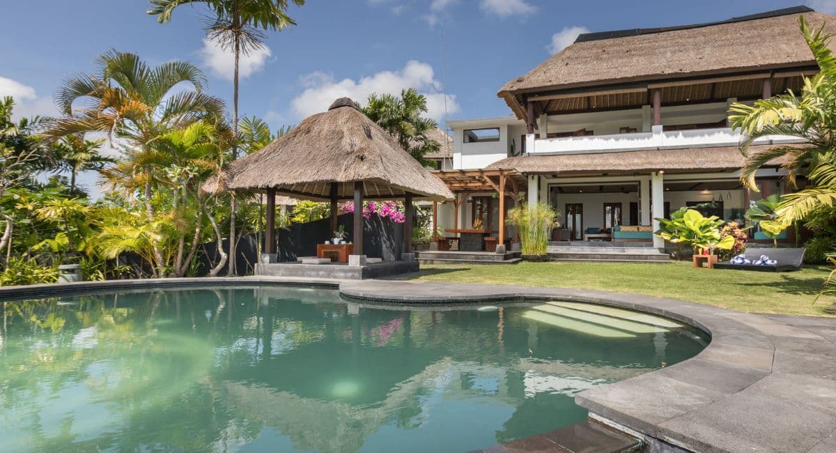 Villa Djani Balangan 3 Bedroom (1/5)