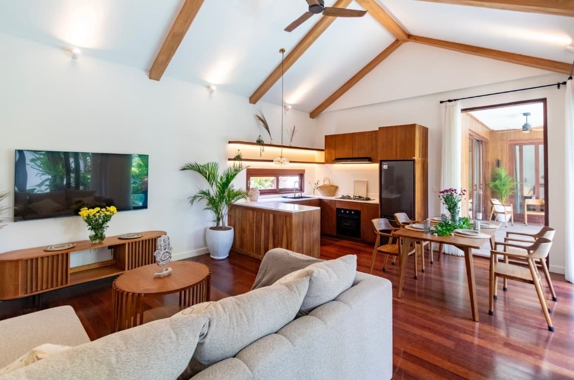 Villa 3 Kamar Tidur dengan Taman Tropis di Sanur Beachside (1/3)