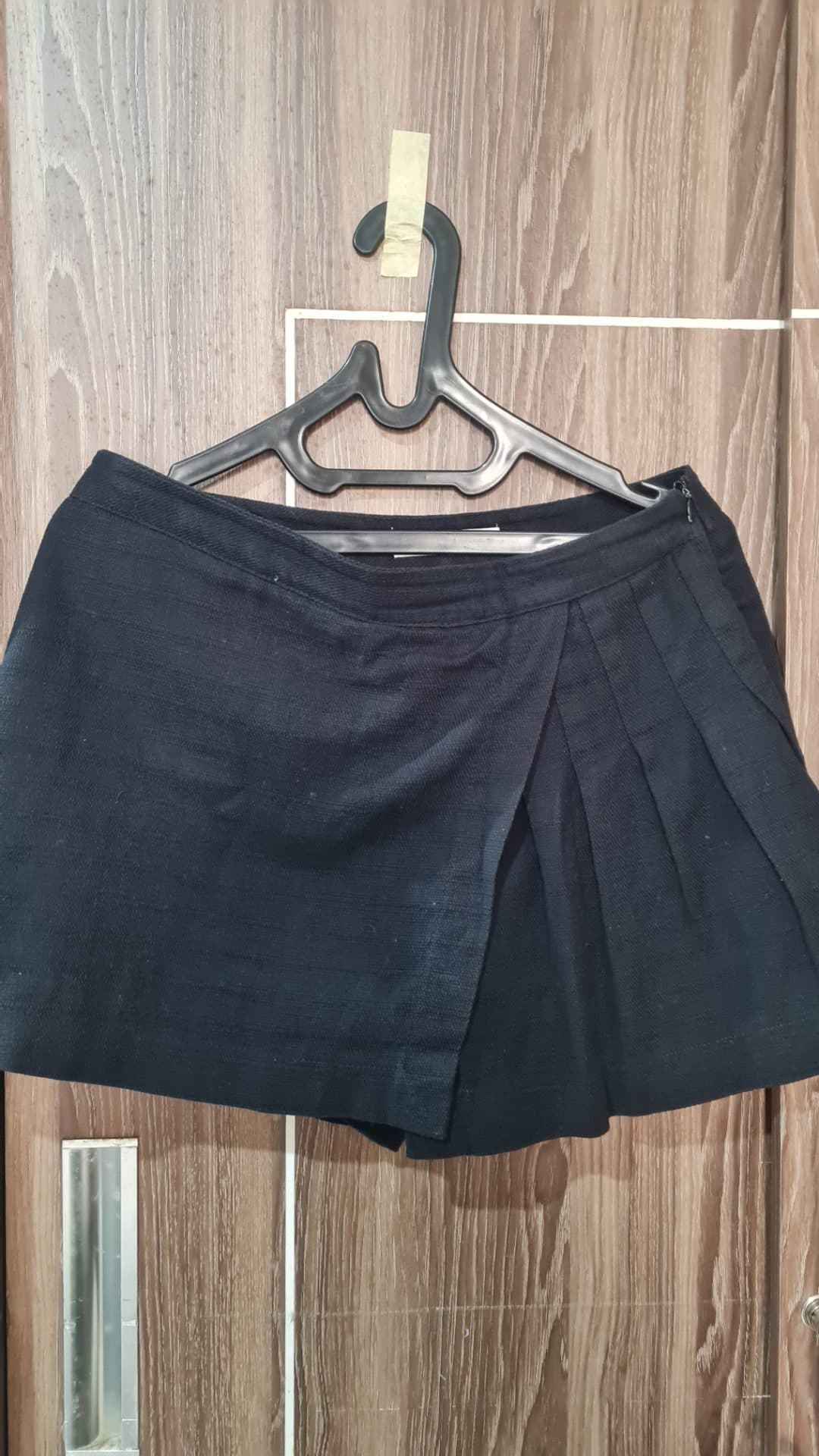 ZARA ЧЁРНЫЙ СКОРТ - размер L (1/3)