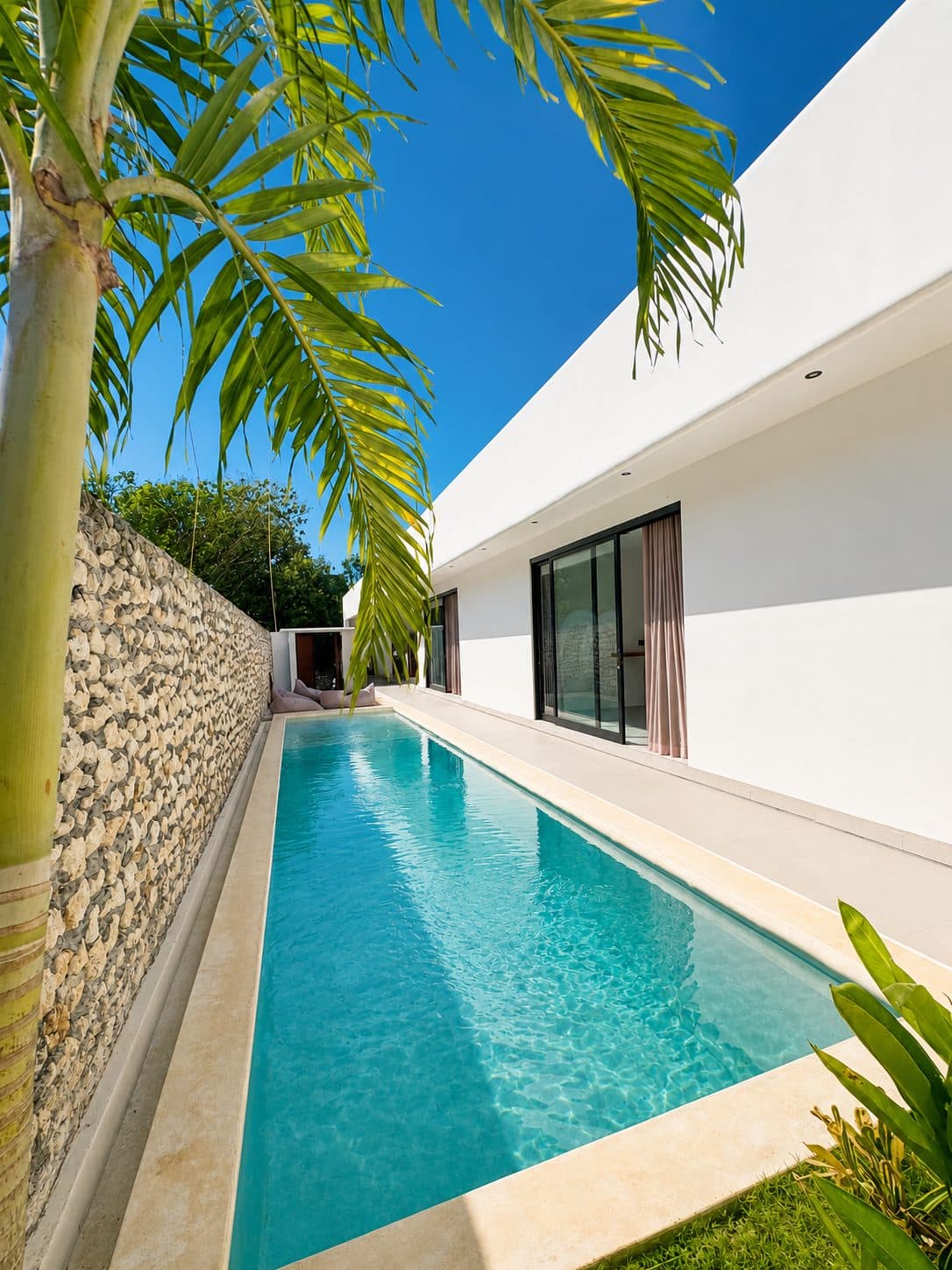 NEW KUTA GOLF CLUB 2BR VILLA PECATU– FOR MONTHLY RENTAL (1/3)