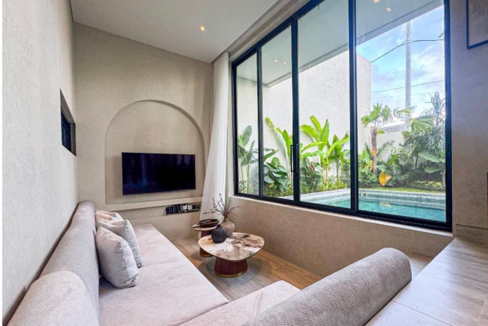 MODERN 2 BEDROOM VILLA NEAR OBSIDIAN GYM PERERENAN (1/3)