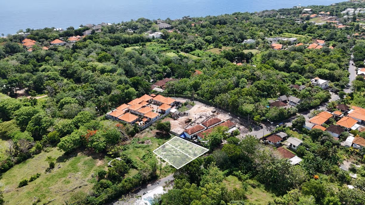 Nia Land – Coastal 745 m² - 1,500 m² Leasehold Land Near Nunggalan Beach (1/5)