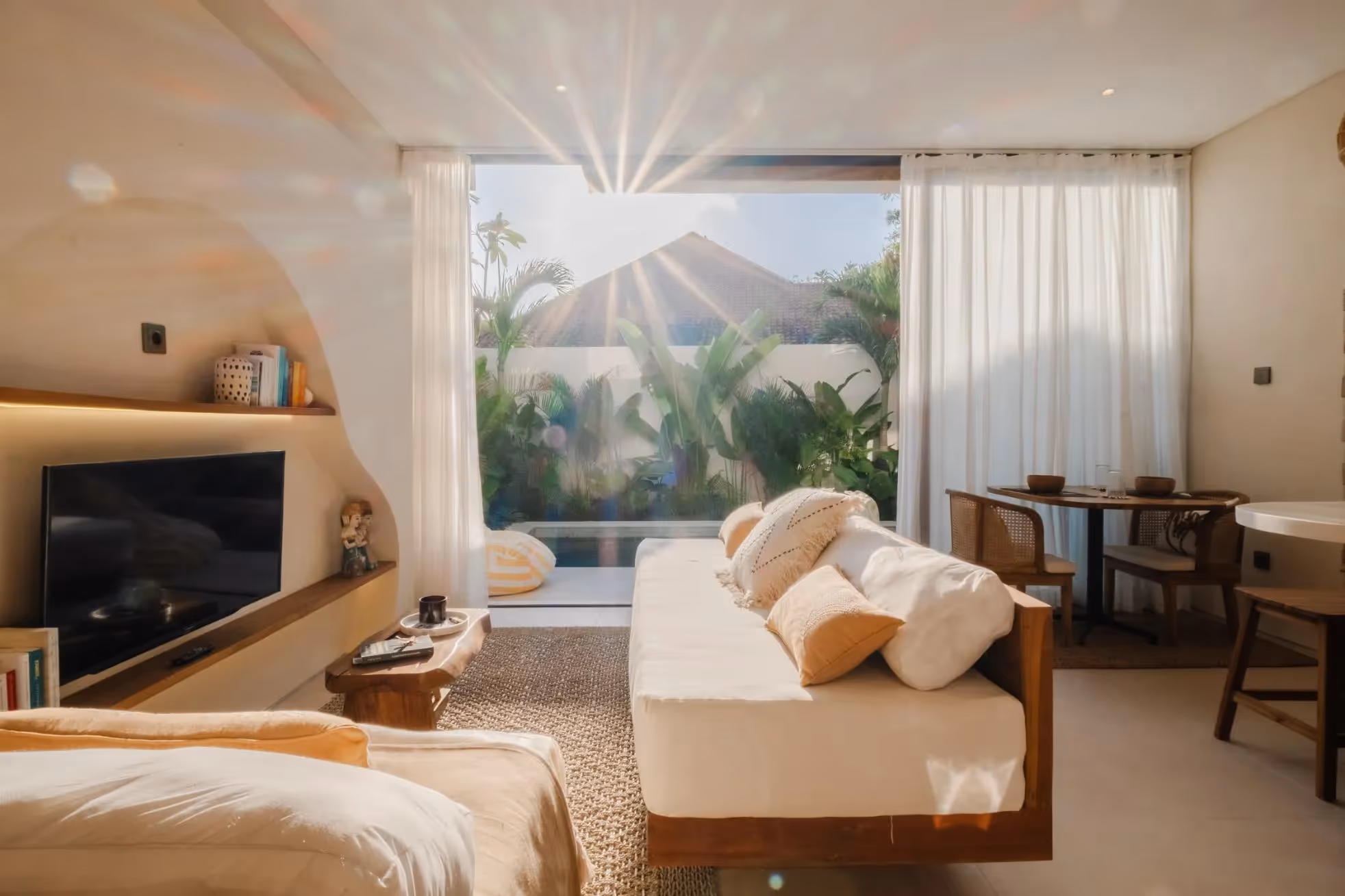 Zarica Townhouse - Townhouse moderne de 1 chambre en leasehold avec piscine privée à Tumbak Bayuh — photo 1