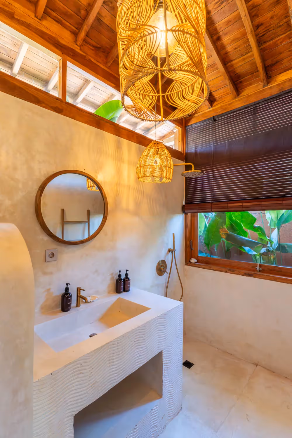 Villa Rin – Traditional Authentic 2BDR Joglo Leasehold Villa with Pool (1/7)