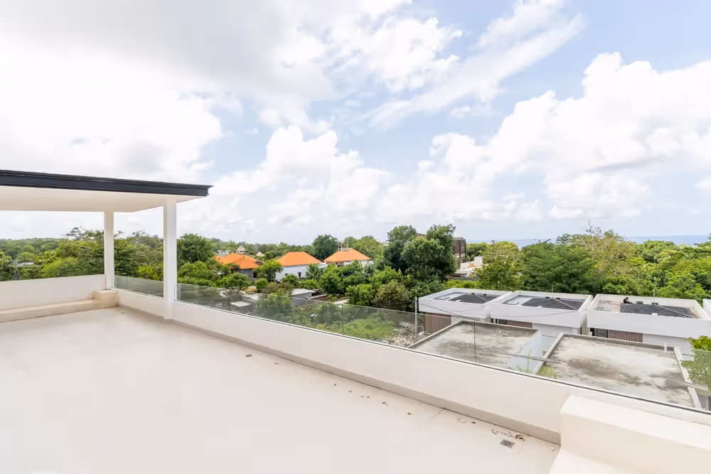 Villa Foni - Luxury 3-Unit Freehold Compound with Ocean Views in Nyang Nyang (1/10)