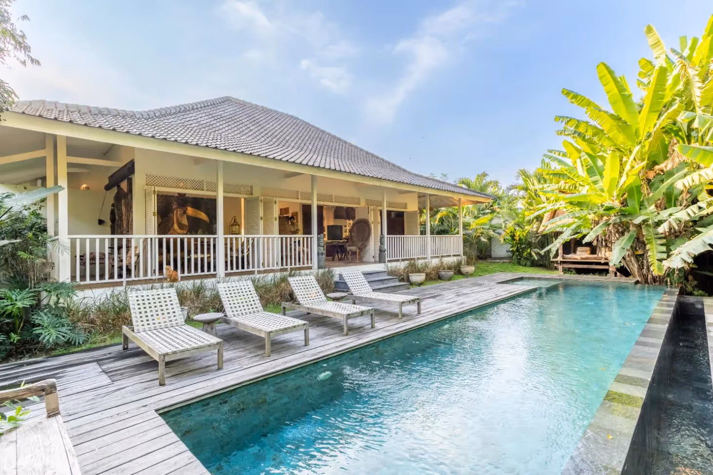 Villa Topaz – Villa Leasehold Tropis 2 Kamar Tidur dengan Taman Luas & Kolam Renang — foto 1