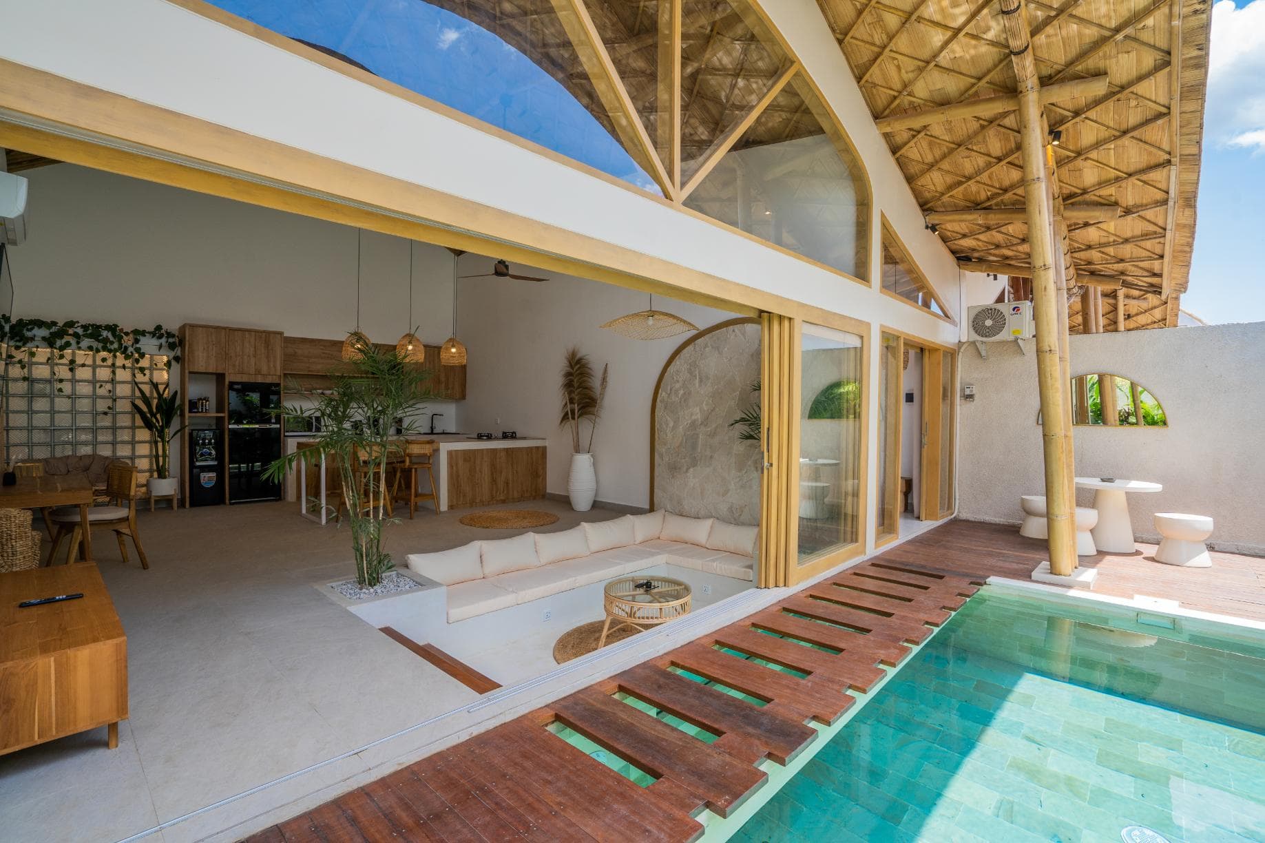 Balaia – Modern 2 & 3 Bedroom Bali Investment Villas (1/8)