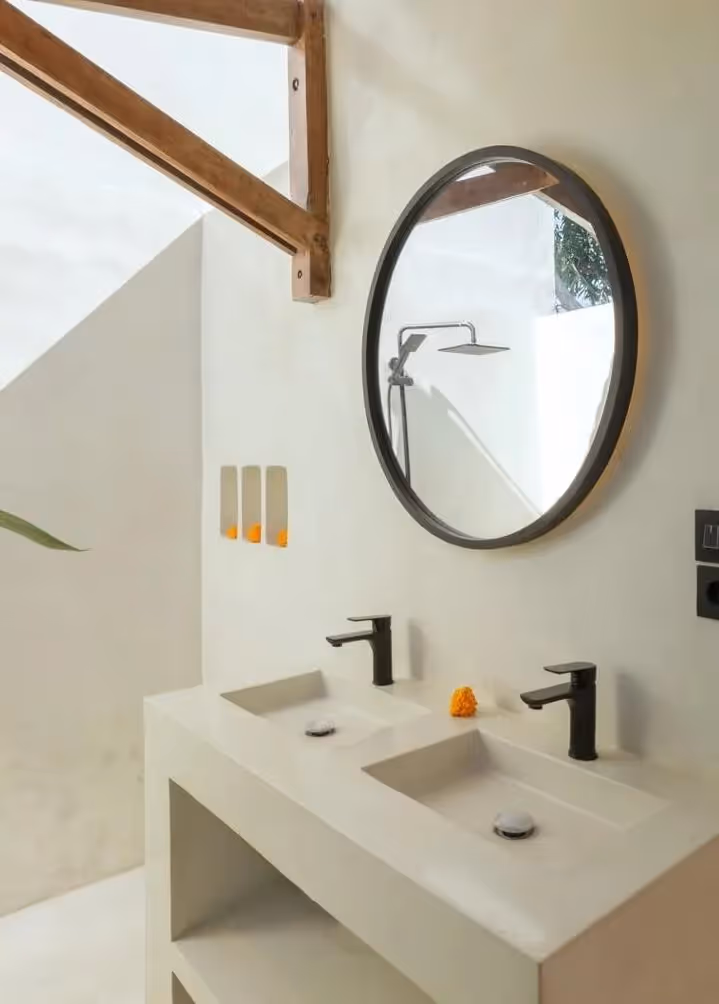 Hanae in Bingin – Boutique 5-6BDR Leasehold Hotel with Tropical Pool & Garden (1/9)