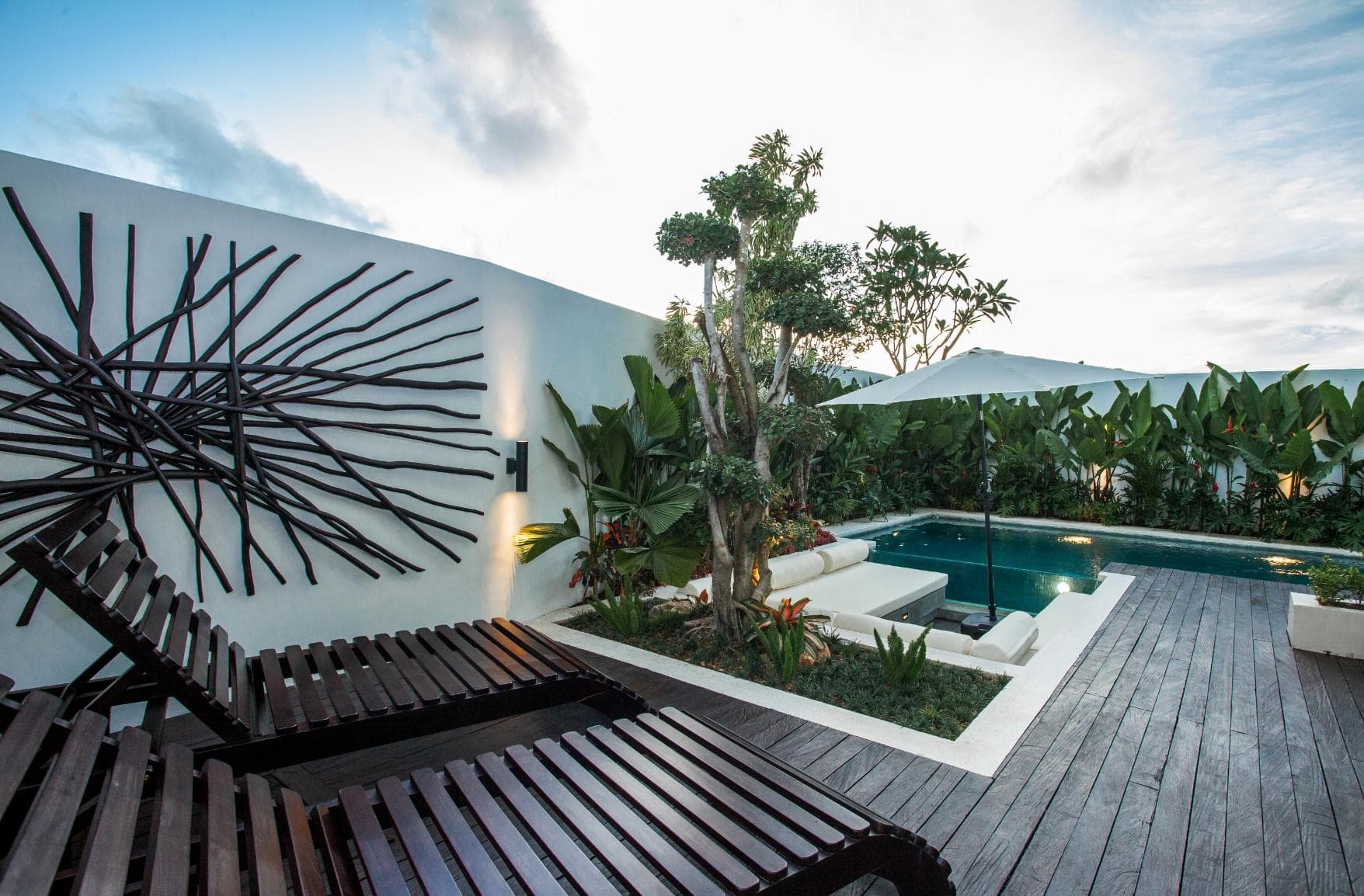 Liora Villa in Pererenan – 4BR Leasehold with Expansive Views & Move-In Ready (1/20)