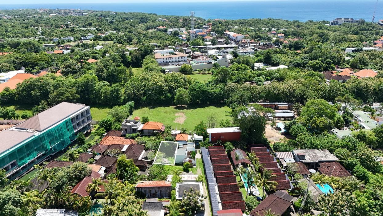 Bingora Land in Bingin – Prime Pink Zoned Plot Near Beaches — photo 1