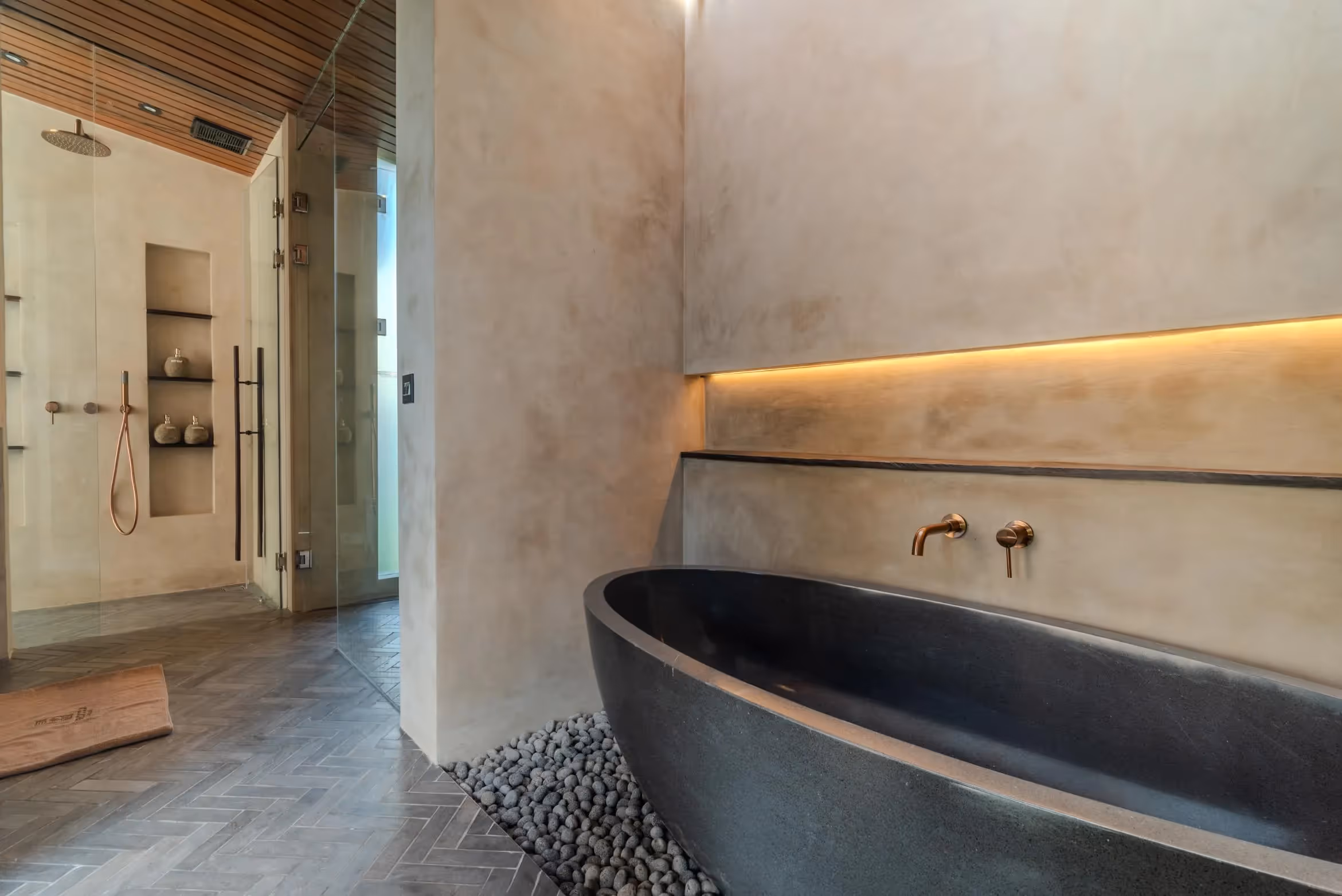 Villa Cleine - Elegant 1-Bedroom Designer Leasehold Villa with Private Pool in Pererenan (1/9)