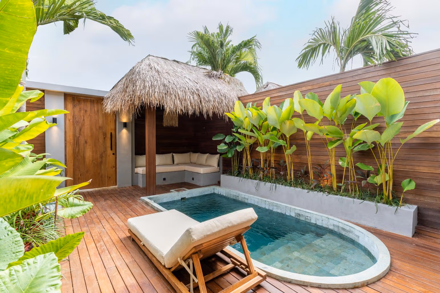 Villa Satori - Stylish 1BDR Villa with Pool & Garden (1/13)
