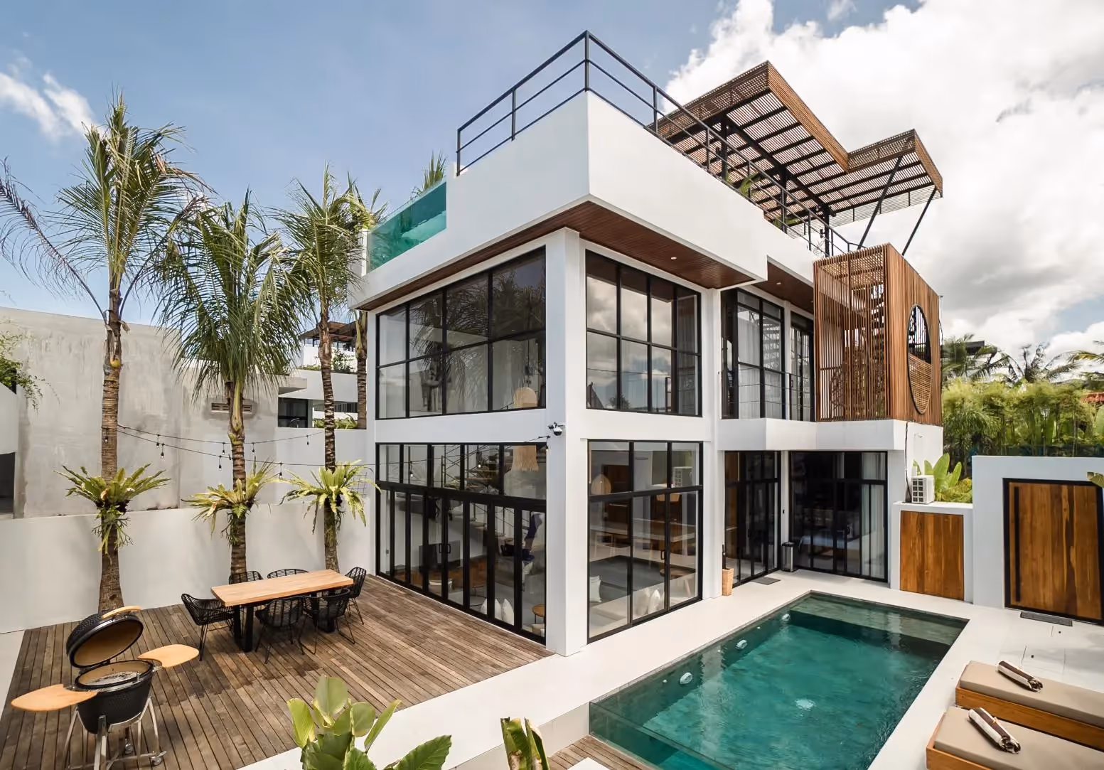Villa Chérie – Villa en bail de 4 chambres entièrement meublée avec piscine sur le toit et salon encastré (1/14)