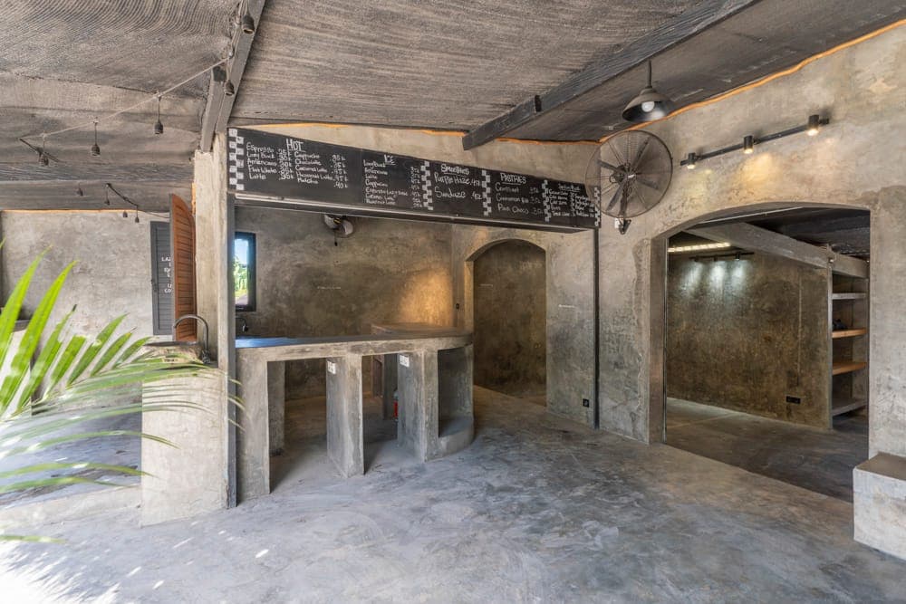 Morven Shop – Turnkey Commercial Space in Balangan (1/8)