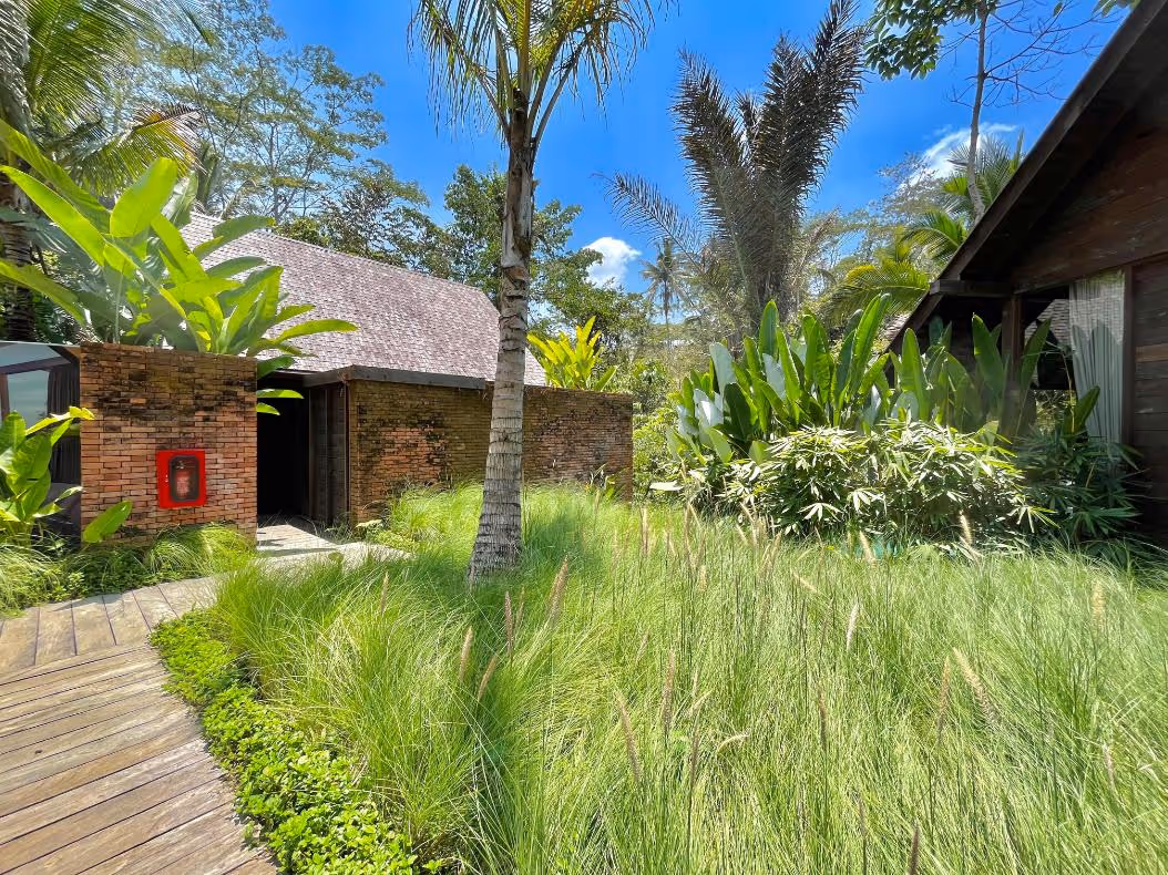 Villa Jolie – Freehold 1BR Jungle Villa in Ubud with Spa Bathroom & Garden in Ubud (1/8)
