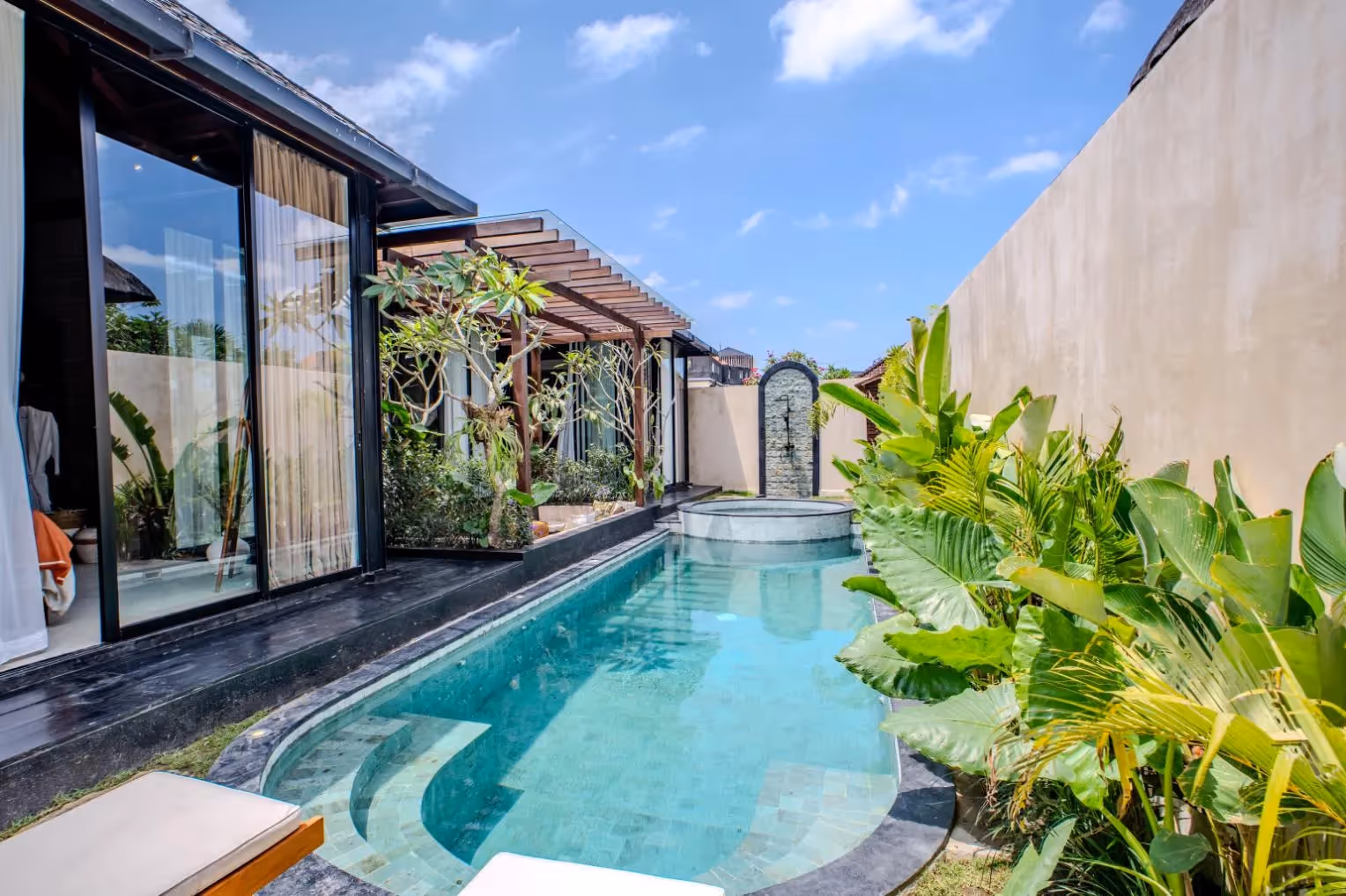 Villa Anari – Stylish 2BR Retreat in Babakan with Jacuzzi & Private Pool — photo 1