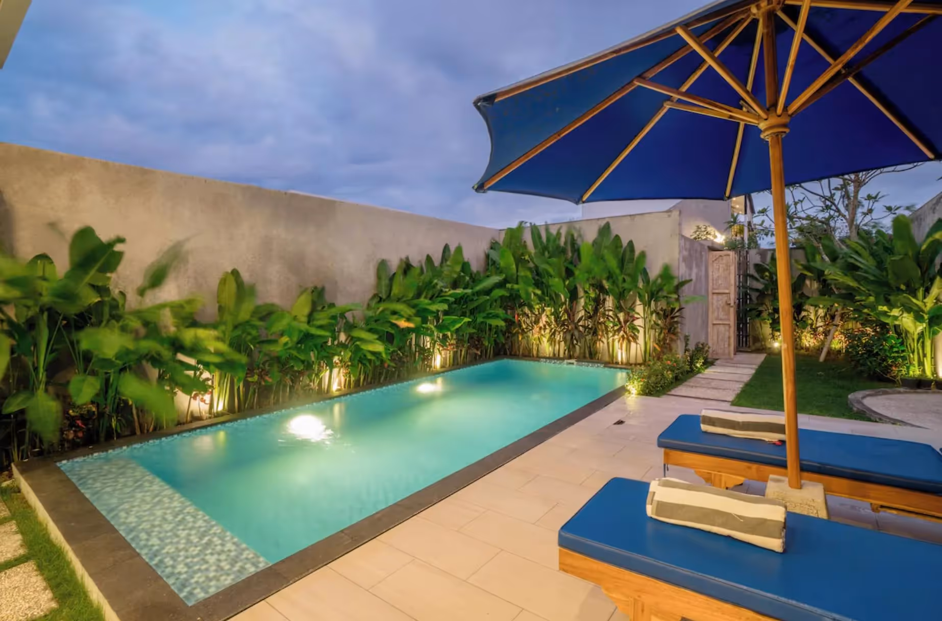 Villa Zevia – Modern 3BR Leasehold Villa with Pool & Garden (1/10)