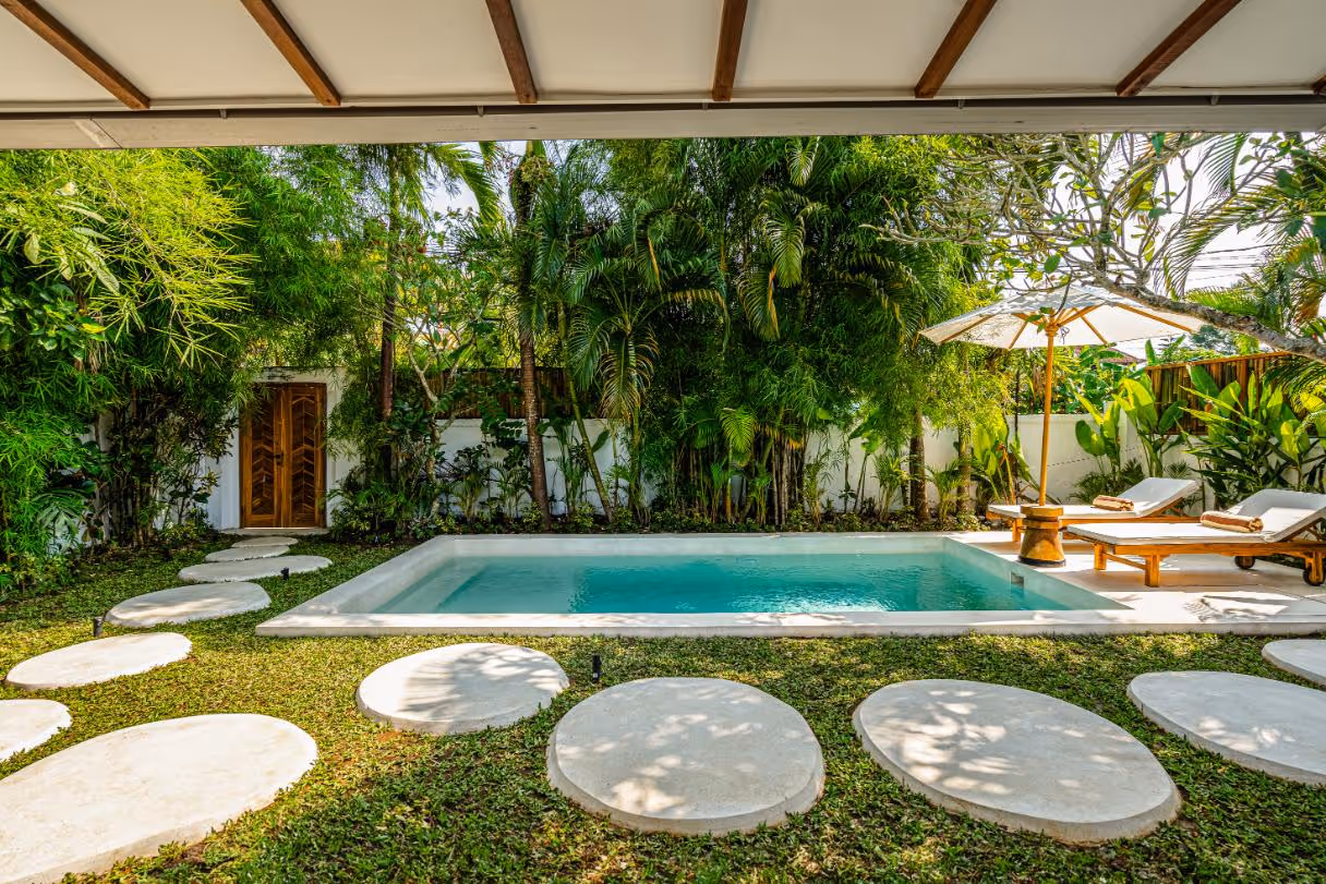 Villa Emberlyn – Spacious 3BR Leasehold Villa with Private Pool & Garden (1/11)