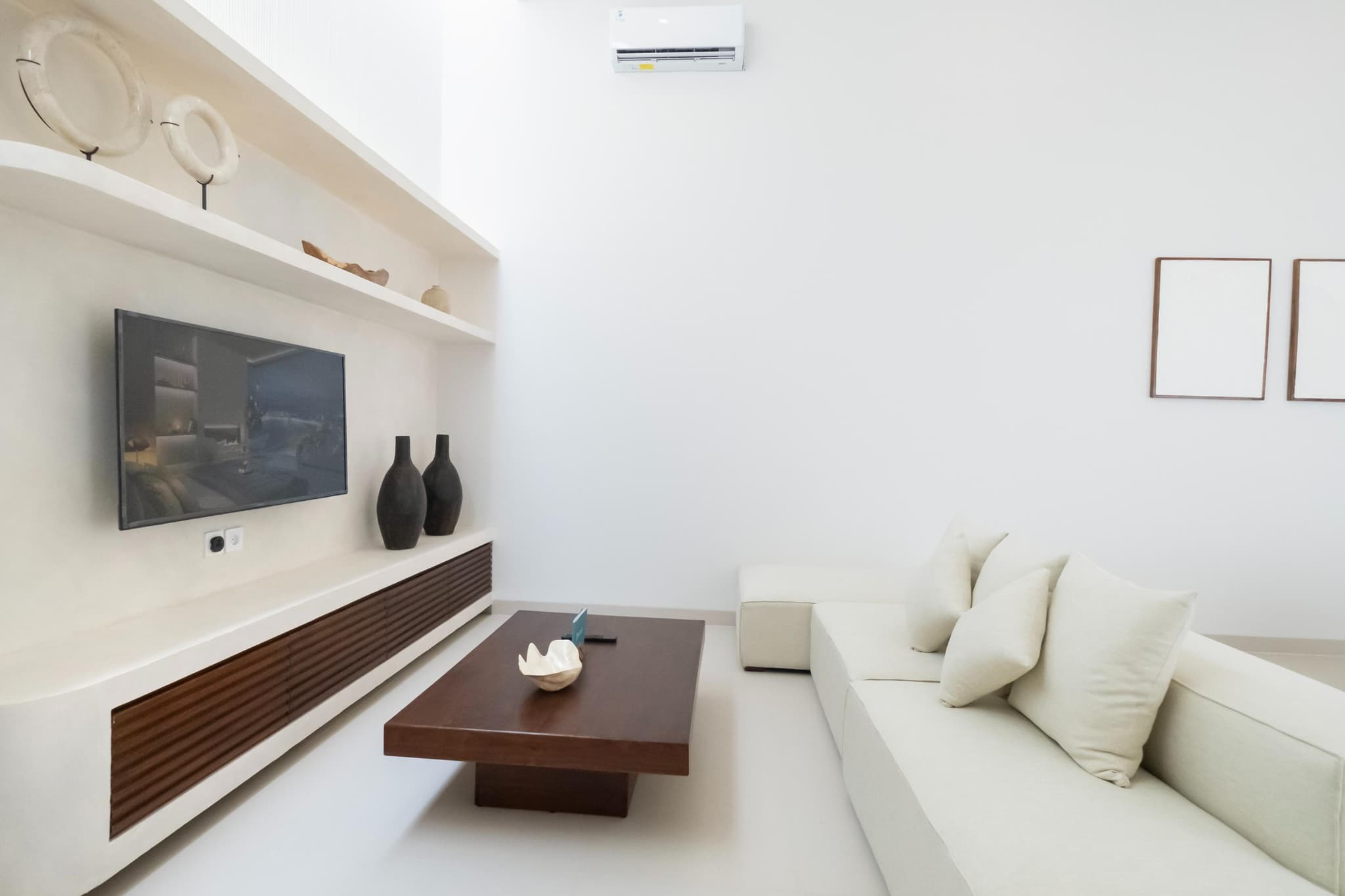 Ismera Villas Bingin – 2BR Tropical Living with Private Pool (1/7)