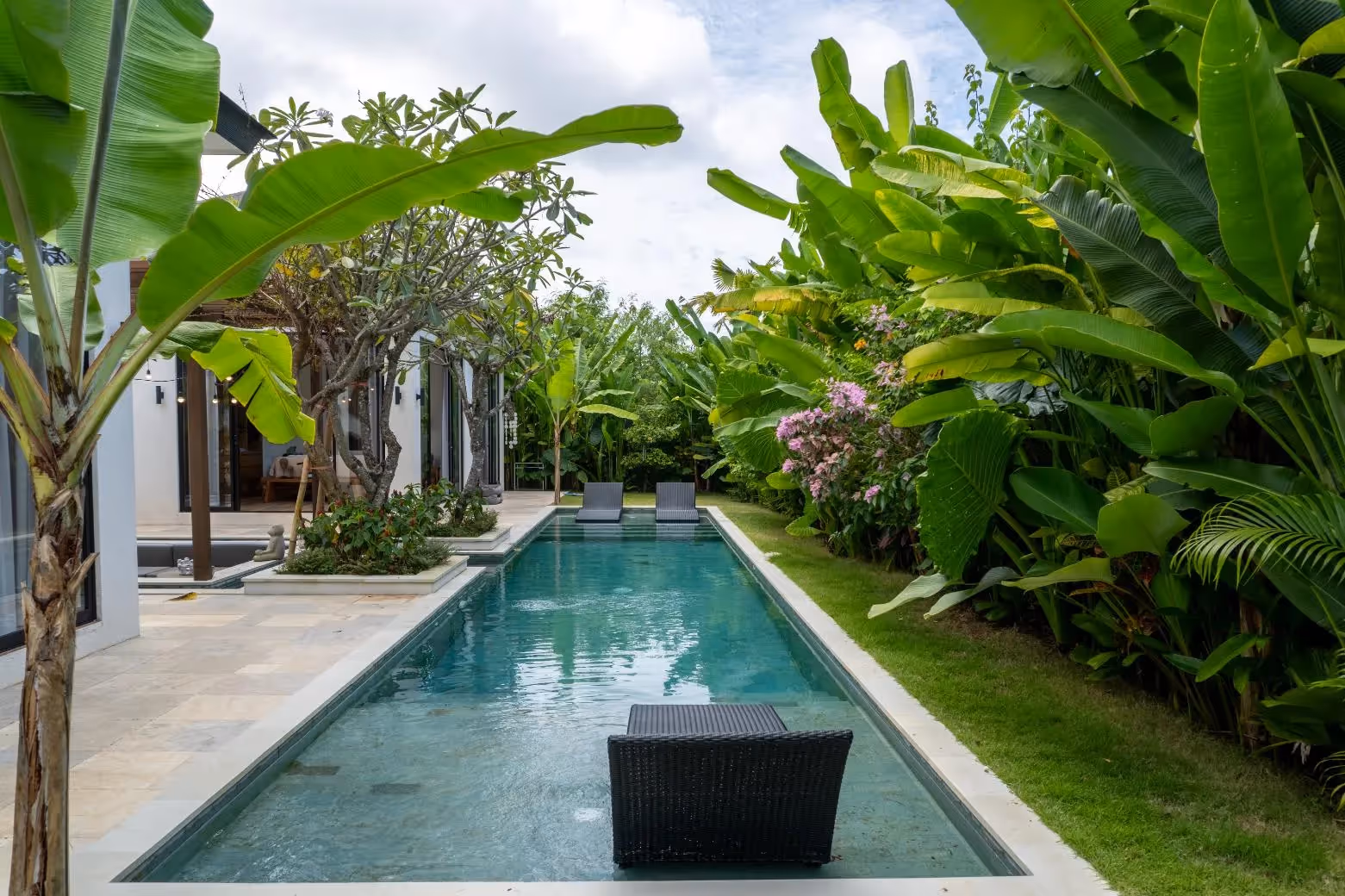Villa Orana – Villa 4 chambres clé en main avec longue piscine — photo 1