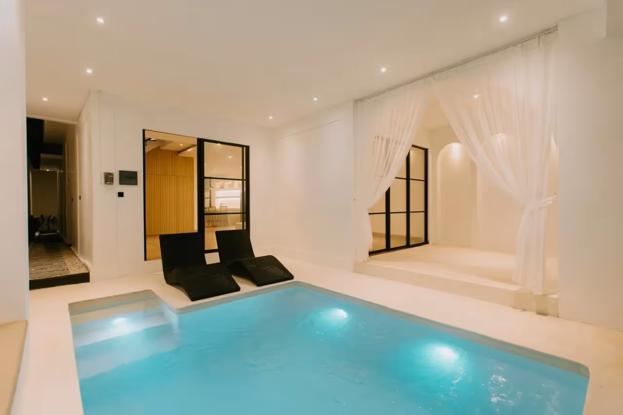 Villa Zephyra - Spacious 3.5 BDR Freehold Villa with Rooftop, Sunrise & Sunset View in Pererenan (1/9)