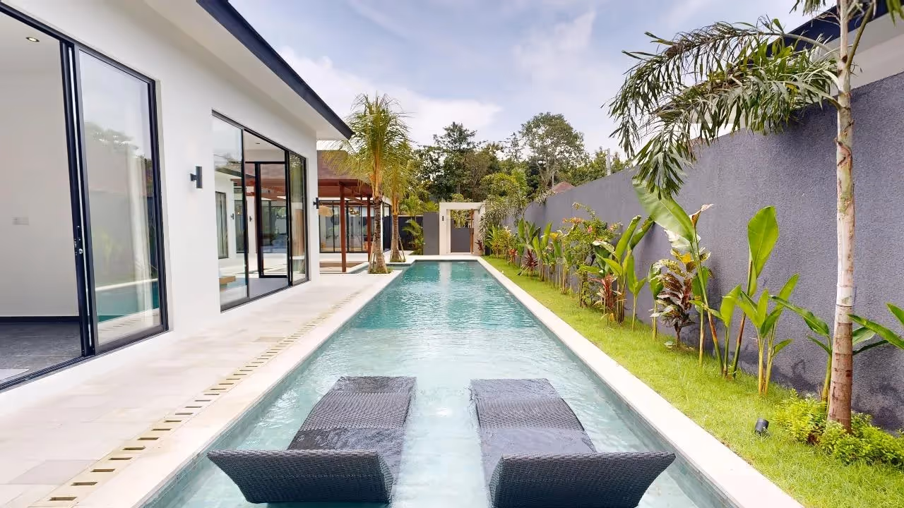 Villa Aurina – 3BR Leasehold Villa with Double Sunken Lounges & Pool in Ungasan (1/9)