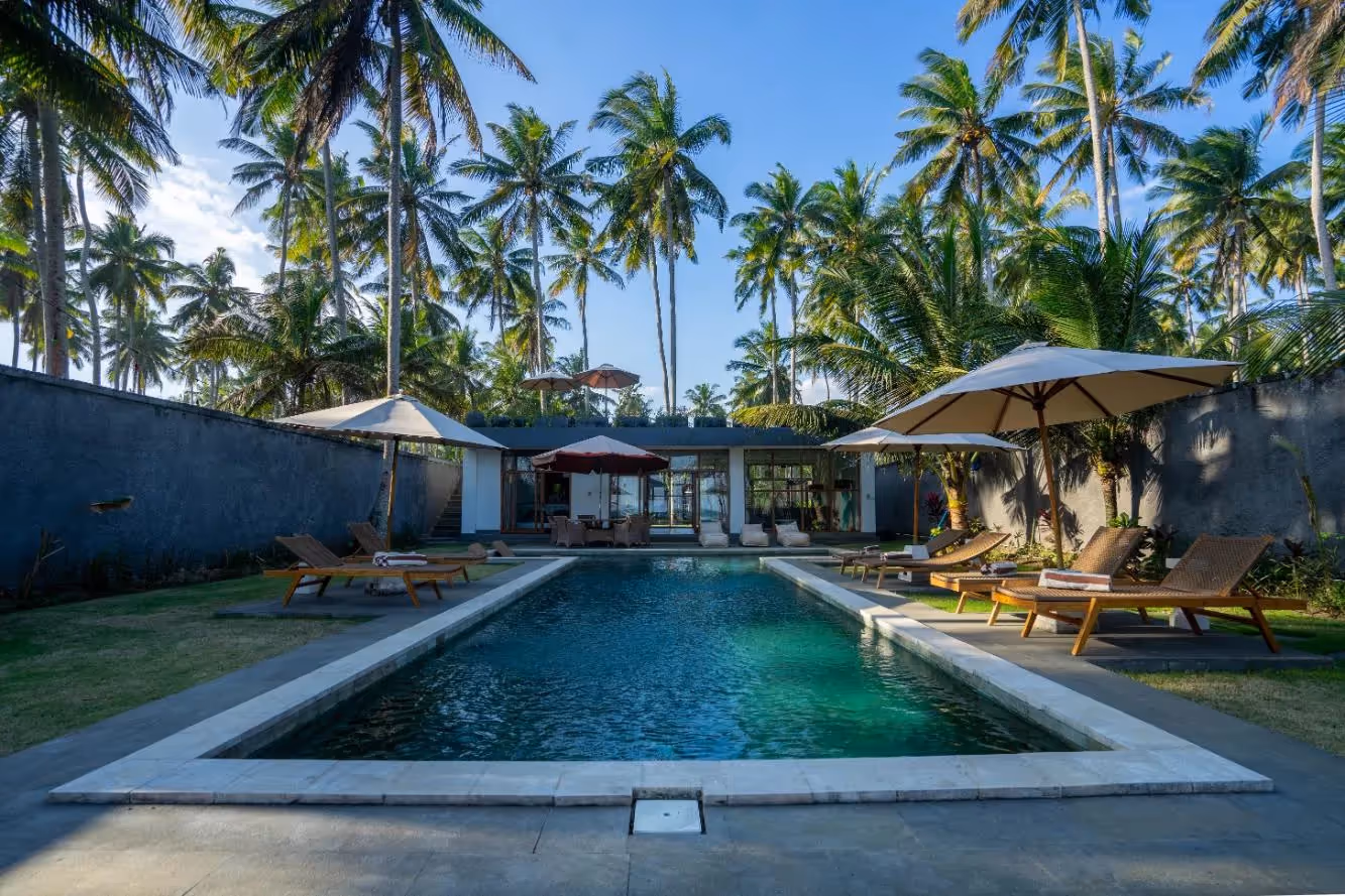 Rumaya in Balian – Freehold Beachfront Estate with 6BR & Ocean View (1/17)