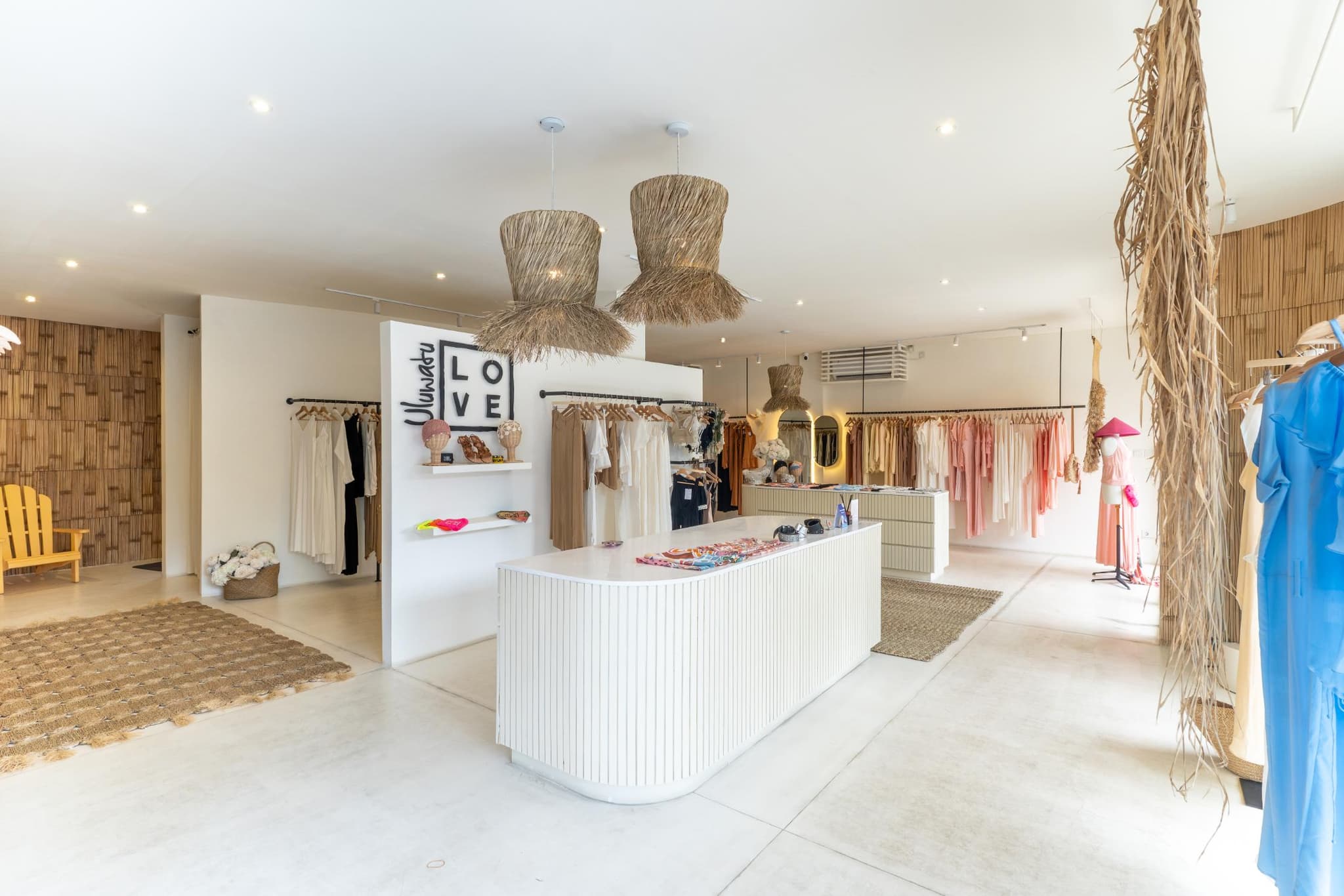 Soleri Shop in Uluwatu – Modern Commercial Space in Prime Bingin Location (1/6)
