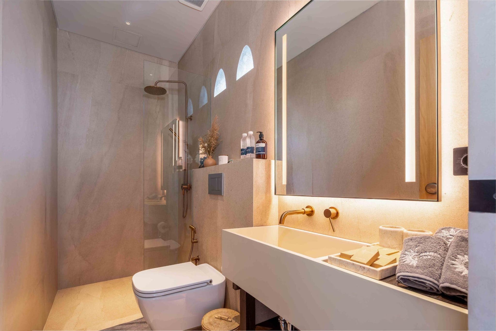 Azura Blu in Pecatu – Landmark Freehold Ocean View Estate (1/23)