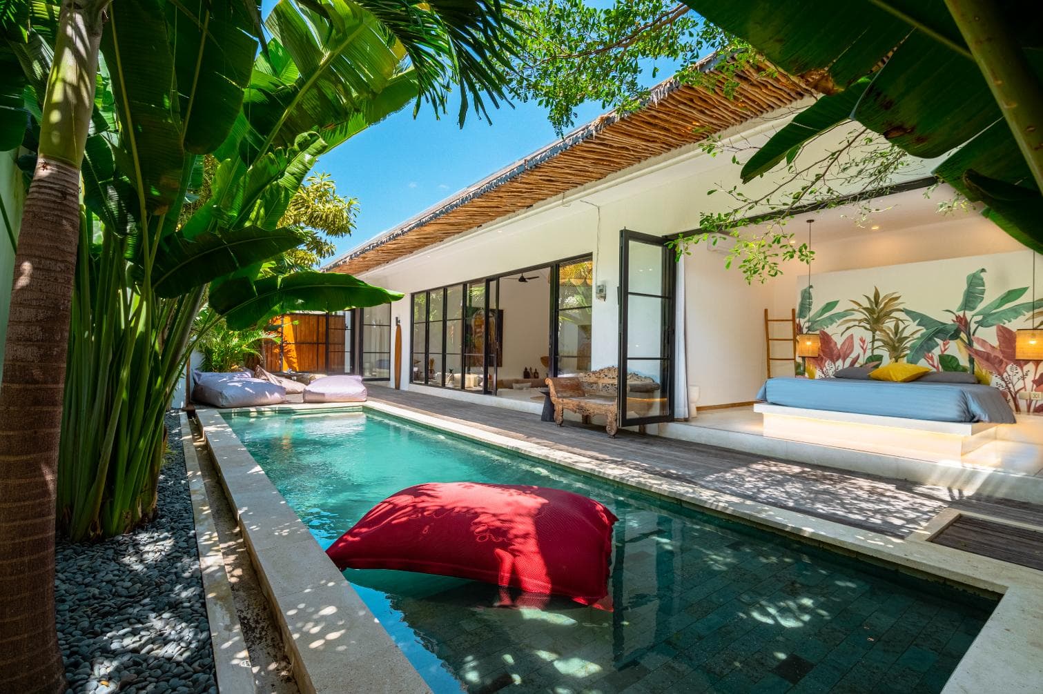 Villa Kuri - Stylish 2-Bedroom Villa with Tropical Design in Bingin (1/13)